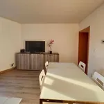 Charbonnel 1 A Charleroi-airport Apartamento *
