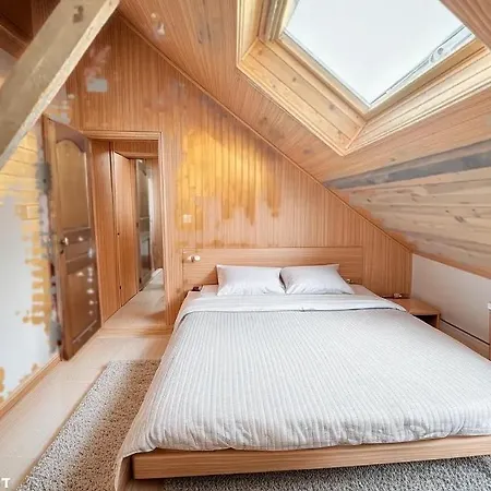 Charbonnel 1 A Charleroi-airport *