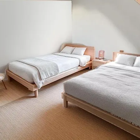 Charbonnel 1 A Charleroi-airport 아파트 샤를루아