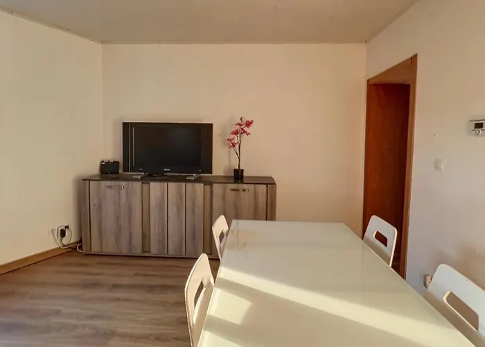 Charbonnel 1 A Charleroi-airport Appartamento *