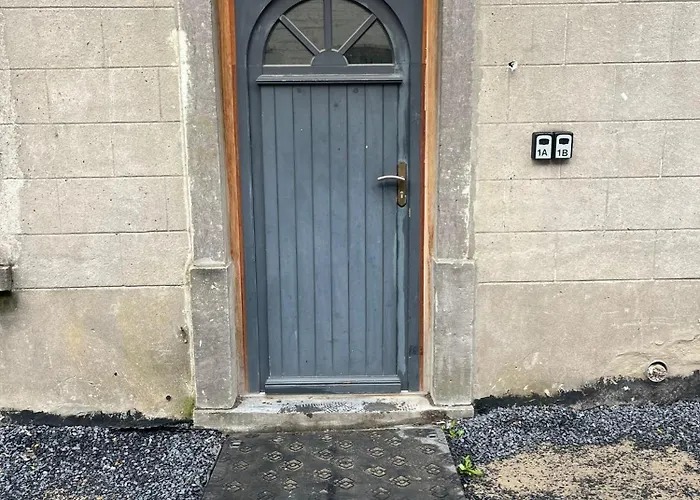 Charbonnel 1 A Charleroi-airport Appartamento *